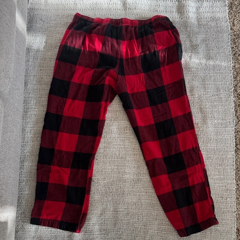 Old Navy Plaid Pajama Bottoms - Red and Black
